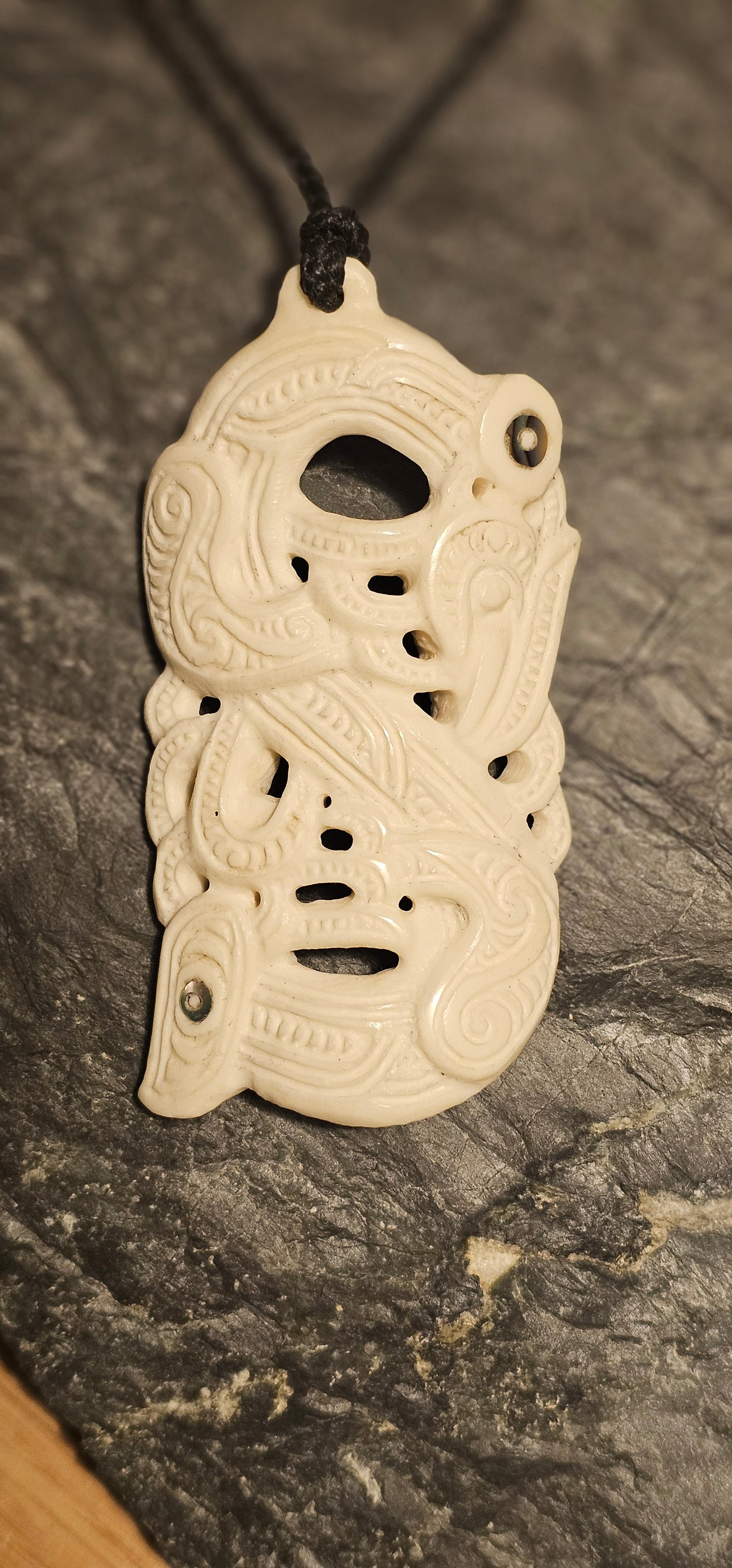 Bone Carving #12 Manaia - Tamatea Arikinui