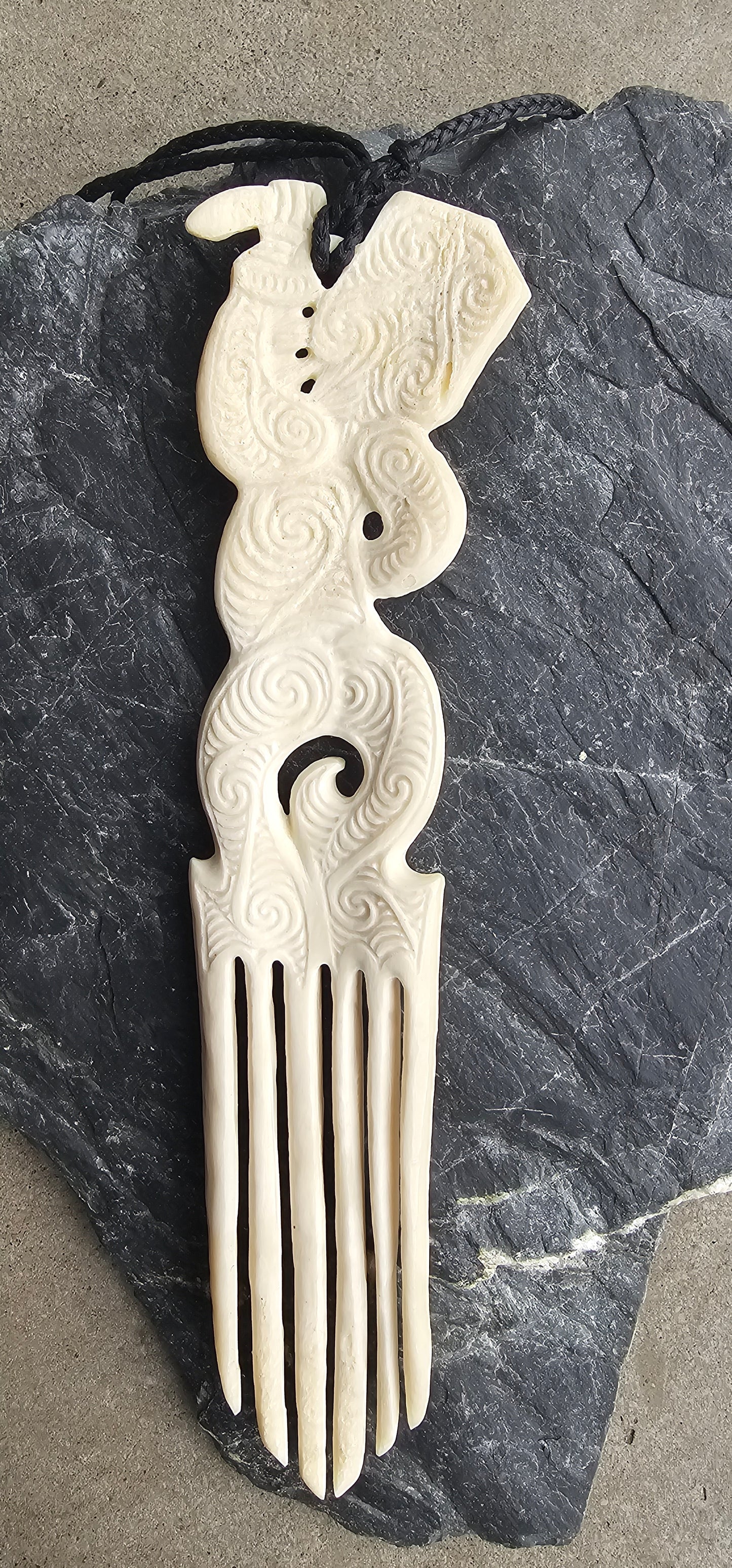 Bone Carving #56 Heru (Toi Te Huatahi)