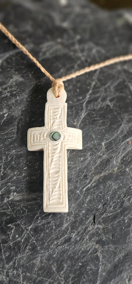 Bone Carving #46  Ripeka (Unaunahi)