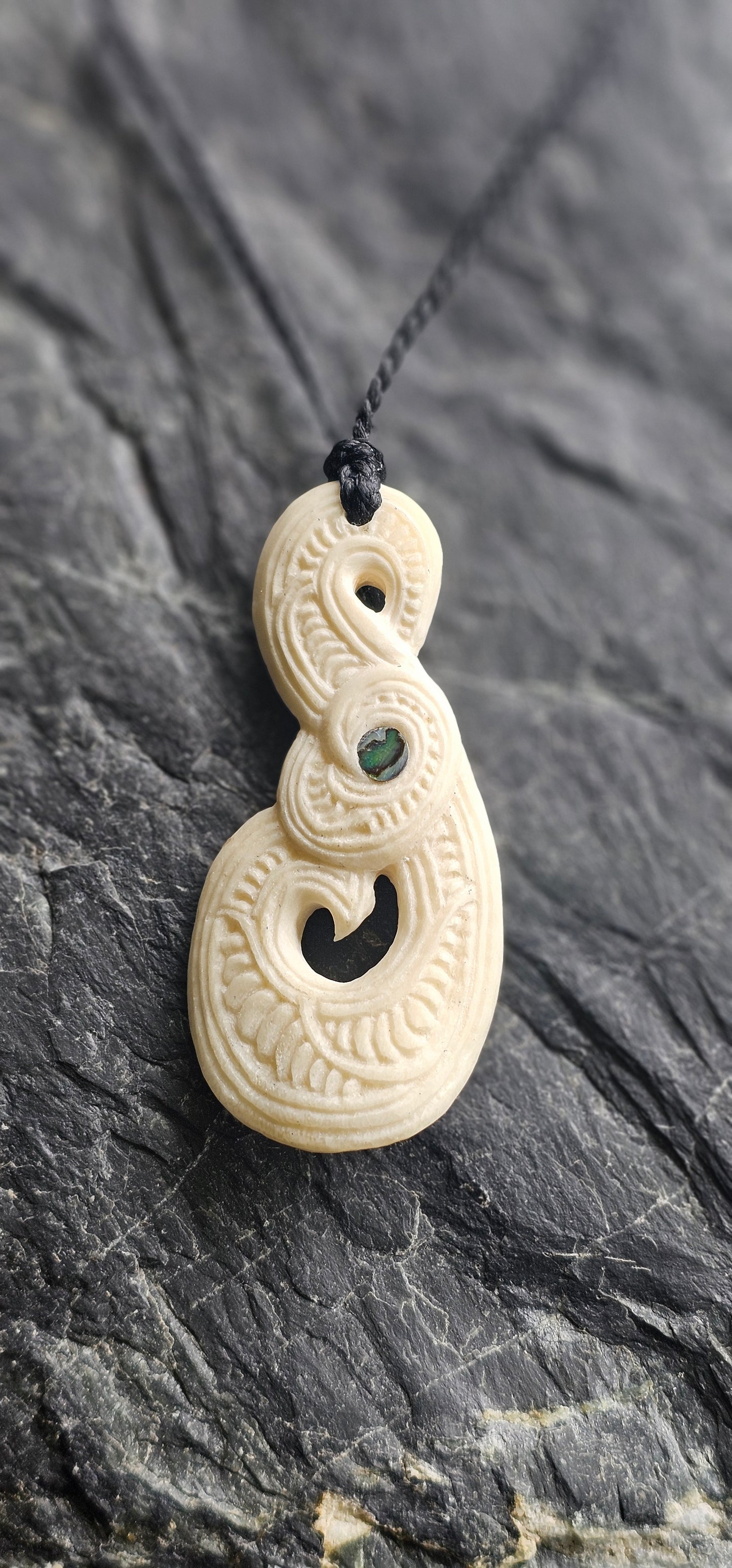 Bone Carving #36 Hei Matau (Pikorua)