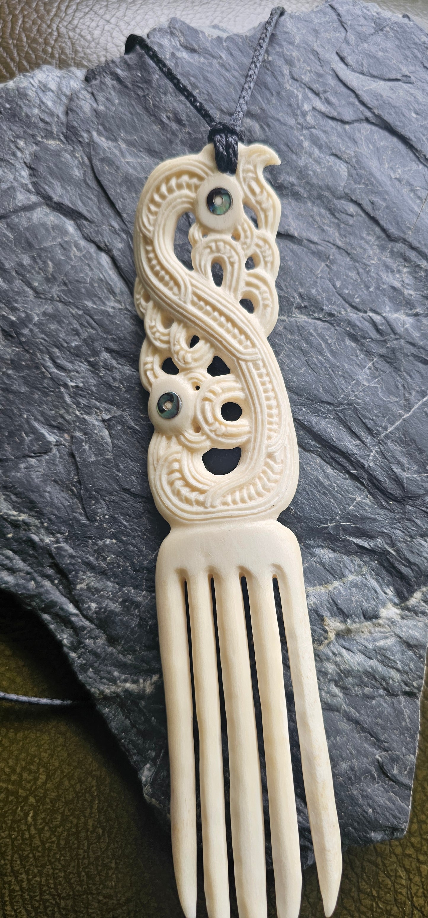 Bone Carving #61 Heru (Manaia)
