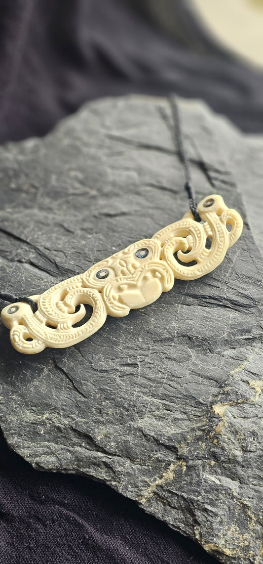 Bone Carving #40 Pekapeka Chest Plate