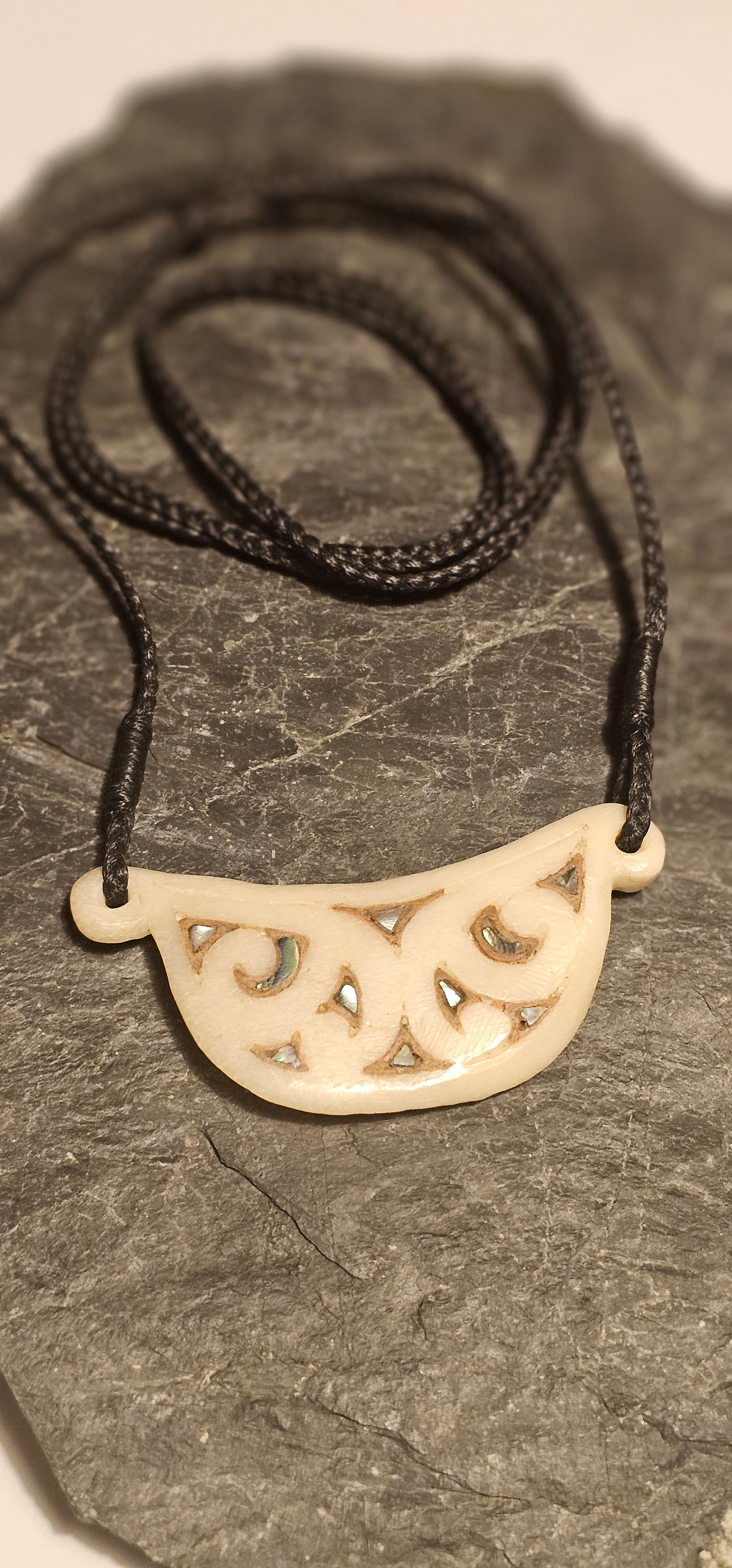 Bone Carving #26 Kauae-runga Kauae-raro – Taonga Ariki