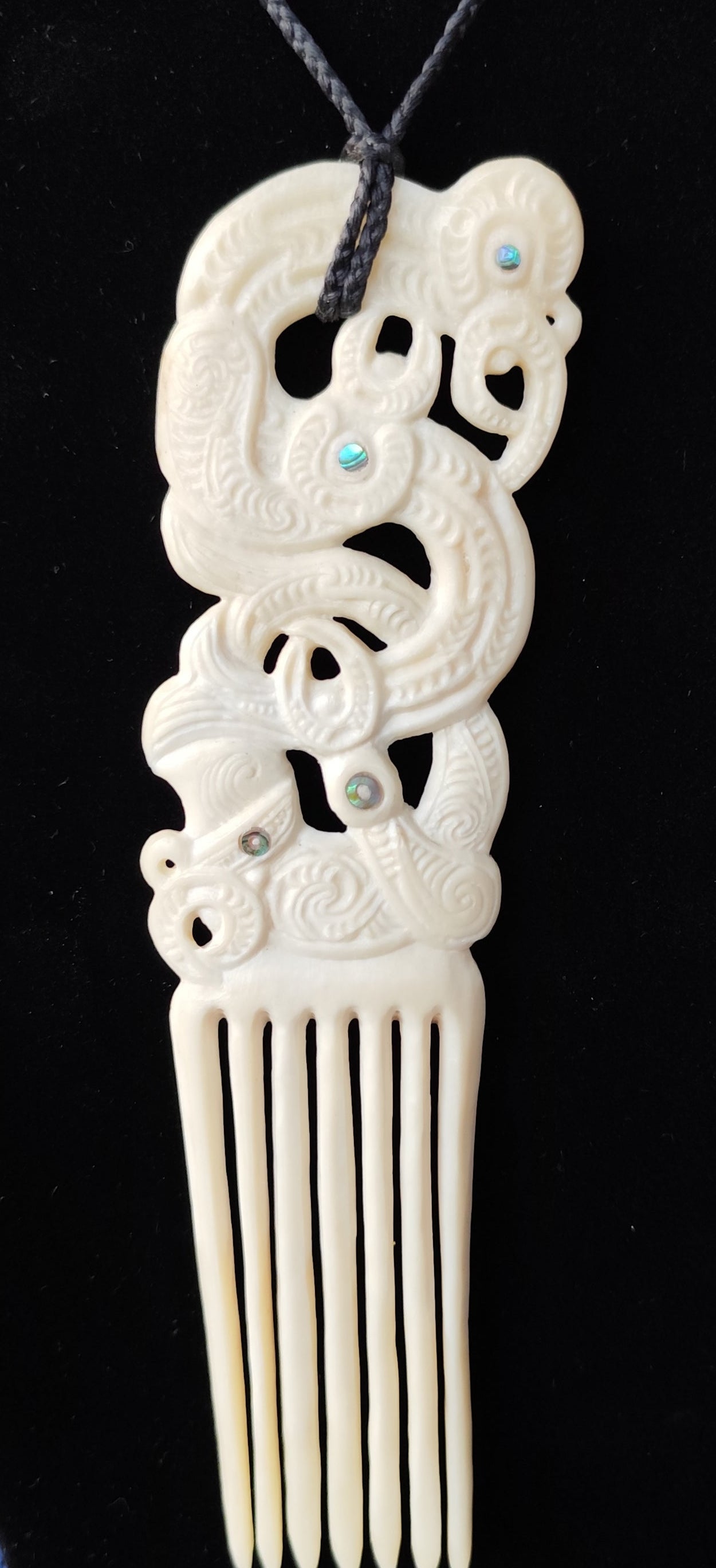 Bone Carving #67 Heru (Manaia)