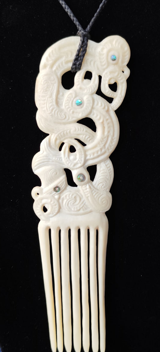 Bone Carving #67 Heru (Manaia)